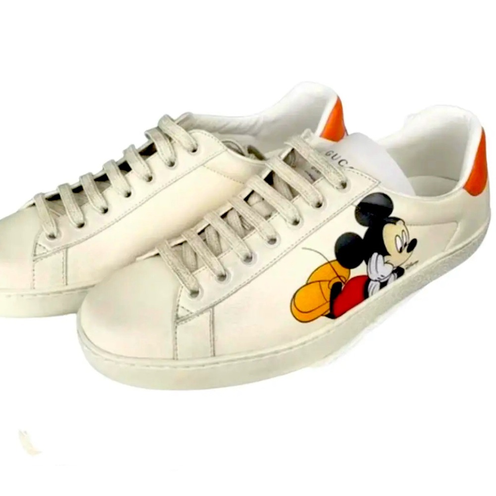 GUCCI x Disney Women's Ace
Mickey Mouse Low Top Retro Vintage Sneakers 36